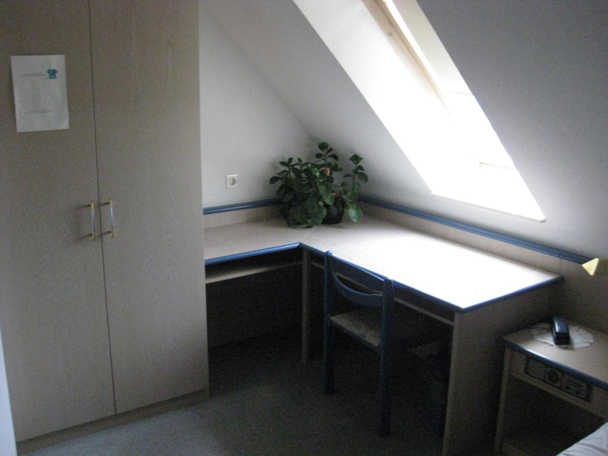 Smart Hostel By Landgasthof Velber 24H7D Seelze Екстериор снимка