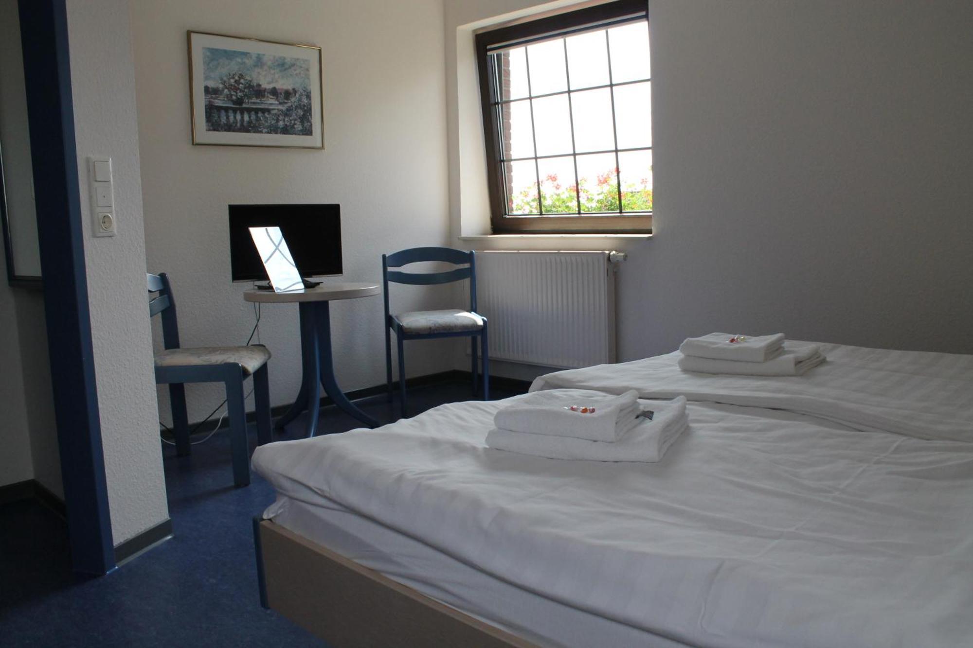 Smart Hostel By Landgasthof Velber 24H7D Seelze Екстериор снимка