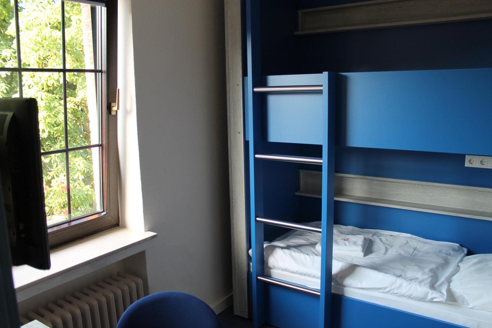 Smart Hostel By Landgasthof Velber 24H7D Seelze Екстериор снимка