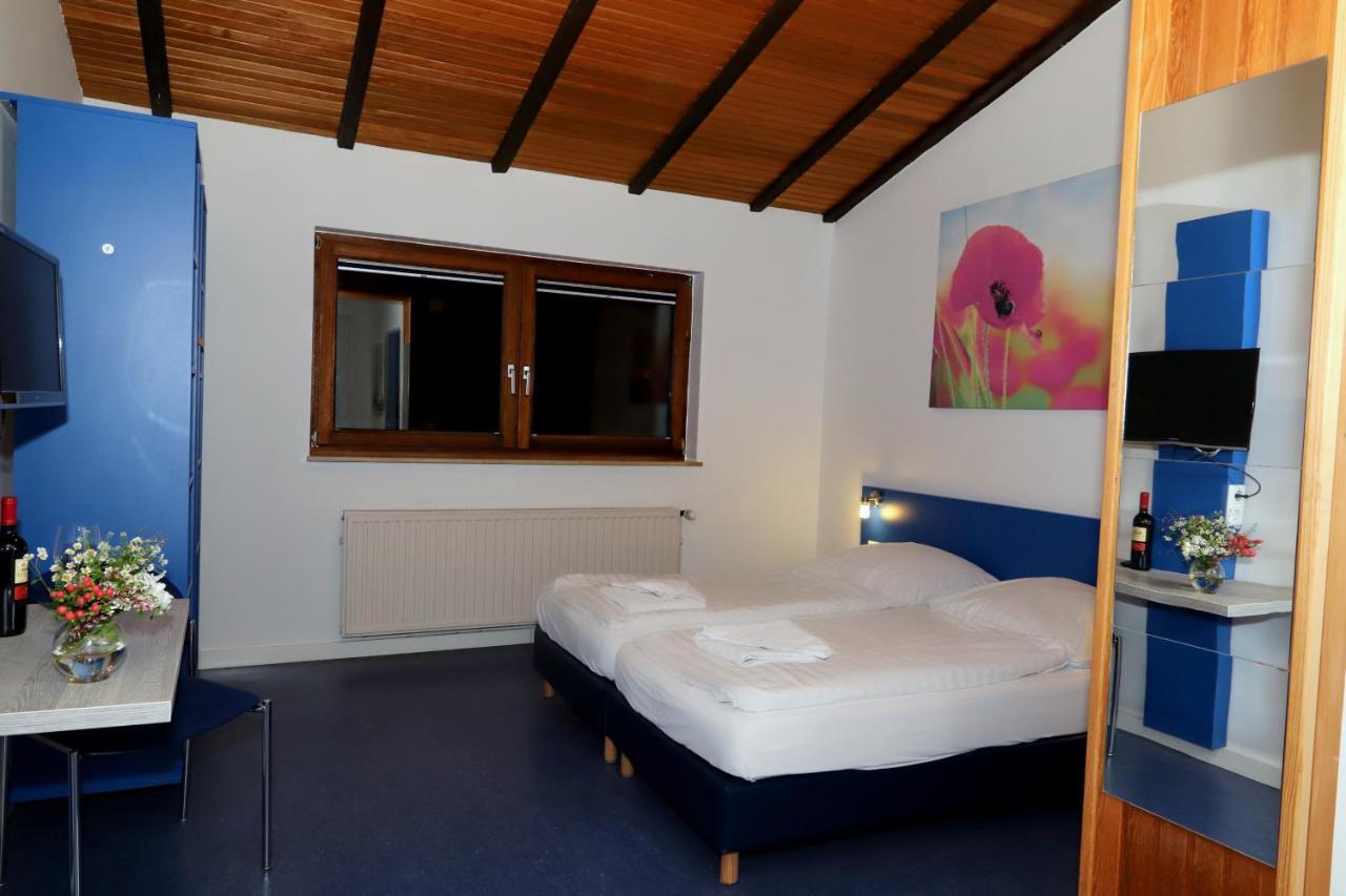Smart Hostel By Landgasthof Velber 24H7D Seelze Екстериор снимка