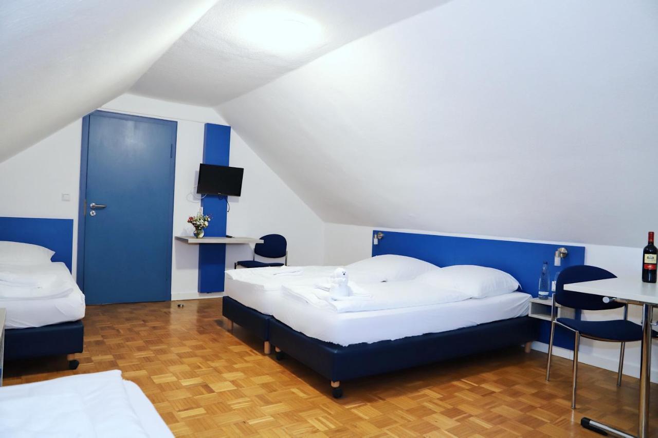 Smart Hostel By Landgasthof Velber 24H7D Seelze Екстериор снимка