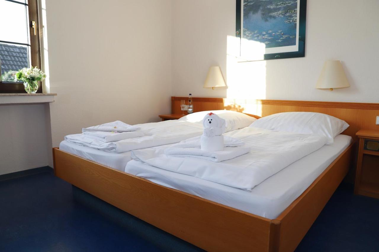 Smart Hostel By Landgasthof Velber 24H7D Seelze Екстериор снимка